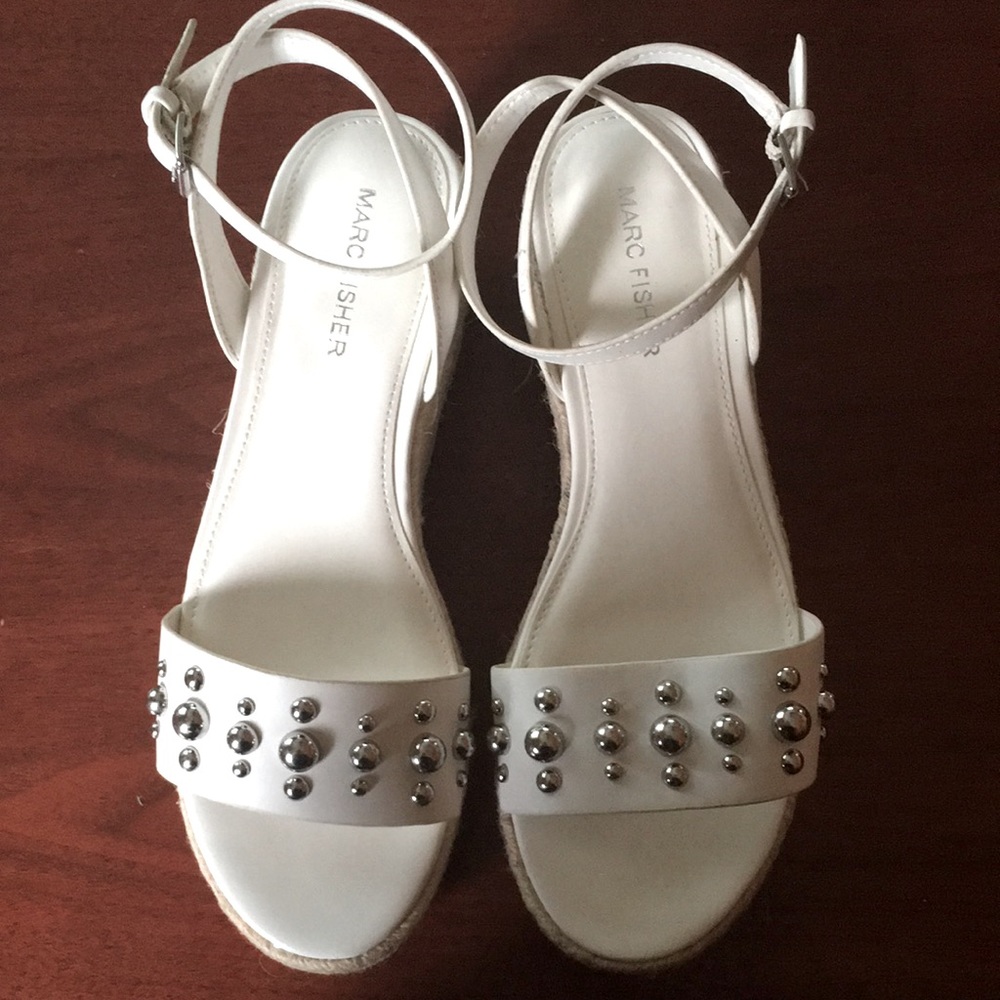 Marc Fisher “Joyce Espadrille” platform sandals in size 7 1/2